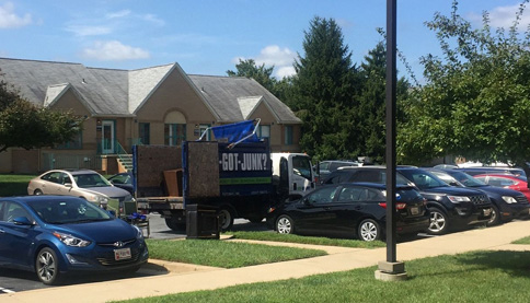 Got Junk: Late-term Abortion Business Loads Up Junk Truck in Preparation for Closing